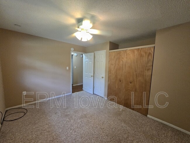 Building Photo - 1405 Robin Rd