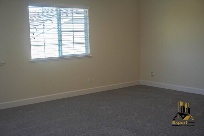 Building Photo - 2297 Big Creek Way