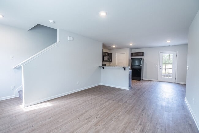 Building Photo - Oglethorpe Landing - 113