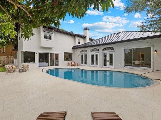 Building Photo - 1707 Caribbean Dr