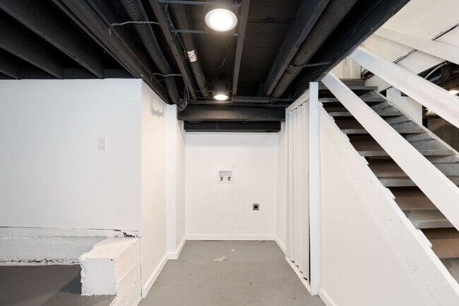 Building Photo - 1309 Lydia St