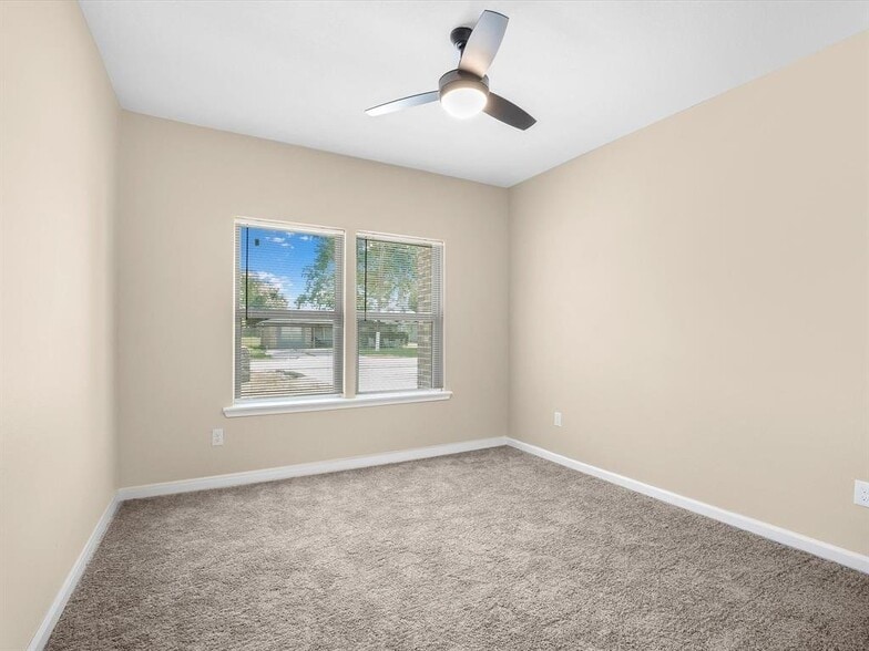 Building Photo - 517 N 4th St