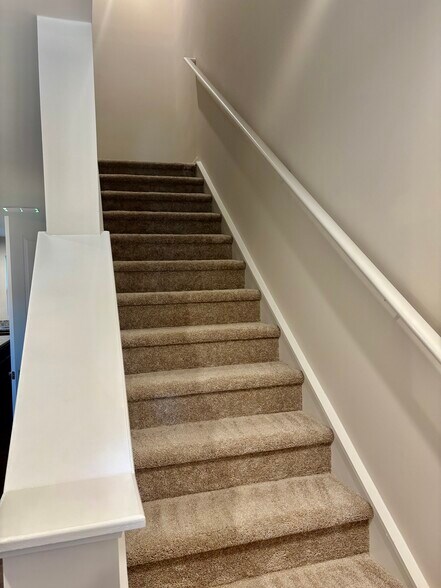 Building Photo - 6650 Gibraltar Rock Dr