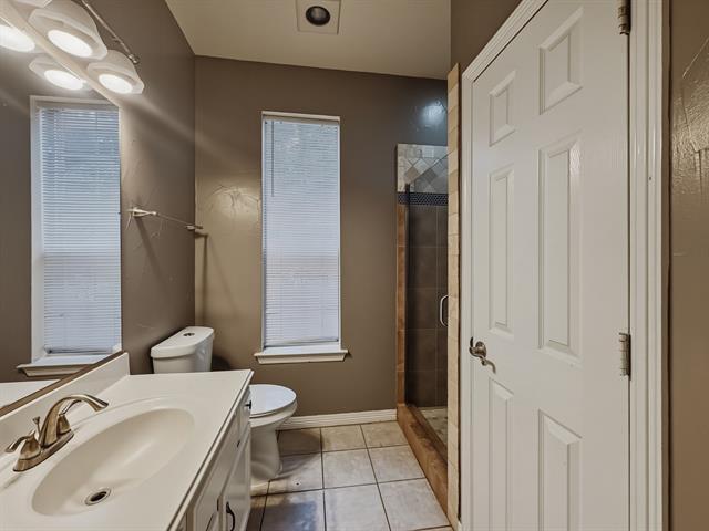Building Photo - 2132 Cliffside Dr