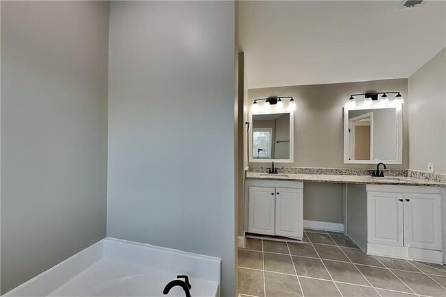 Building Photo - 2101 Chatou Pl