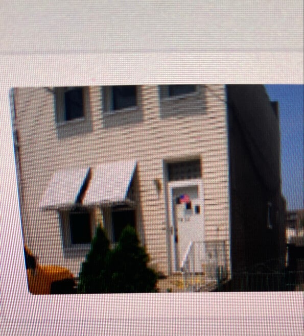 Building Photo - 7433 3rd Ave