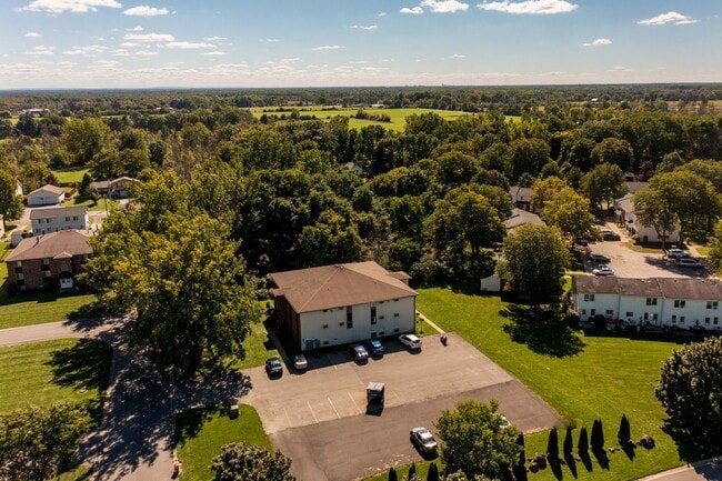 Interior Photo - Ashwood Crossing