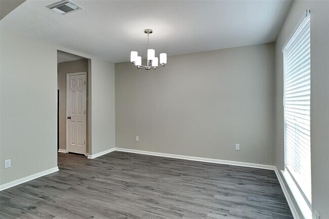 Building Photo - 18027 Hillock Glen Ln