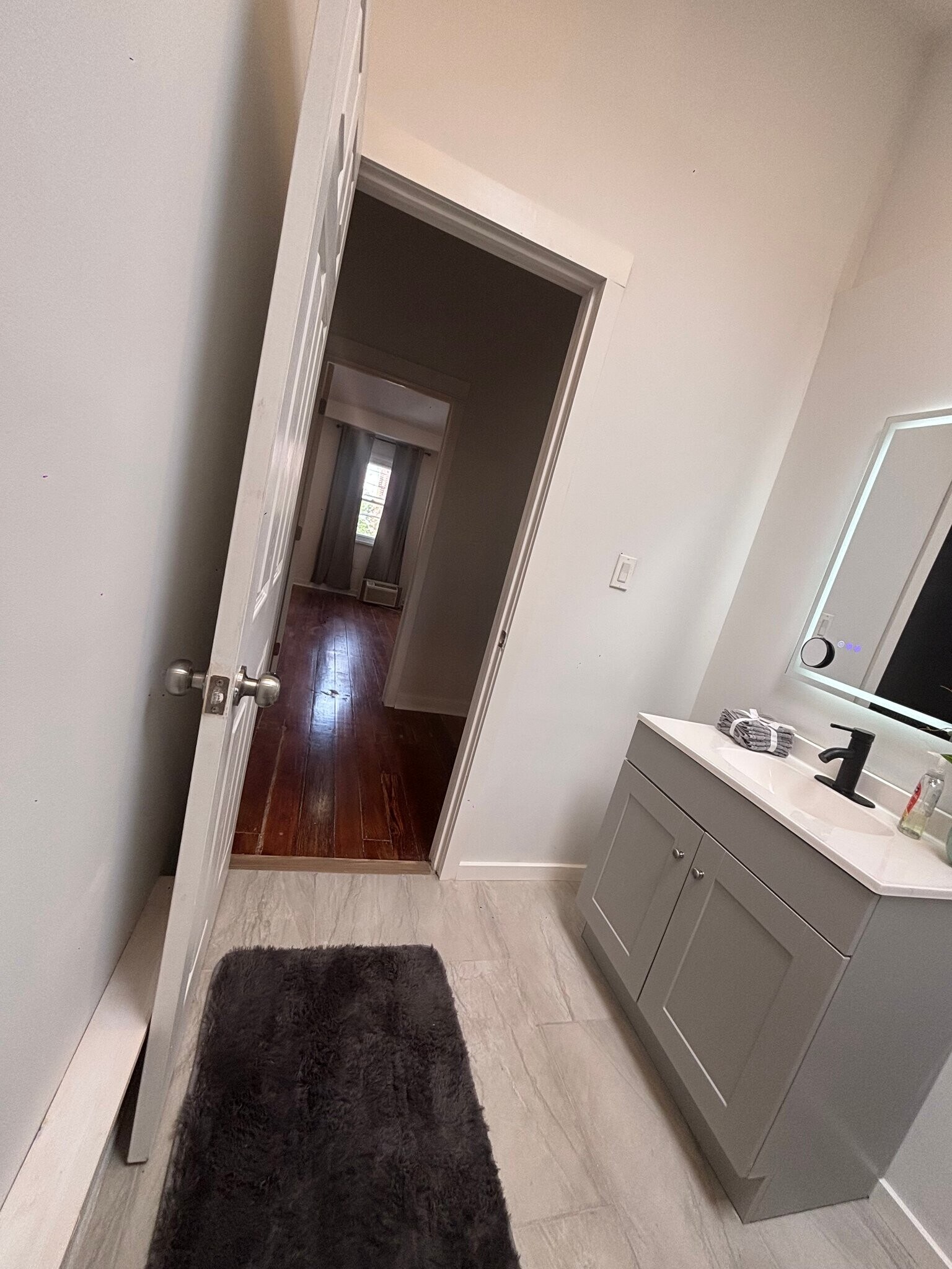 Building Photo - 452 Belgrade St