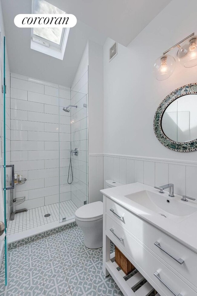 Building Photo - 2 Mountain Laurel Ln