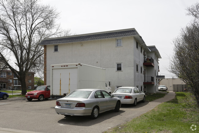 Building Photo - Terrace Manor