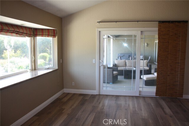 Building Photo - 16540 Wagon Wheel Dr