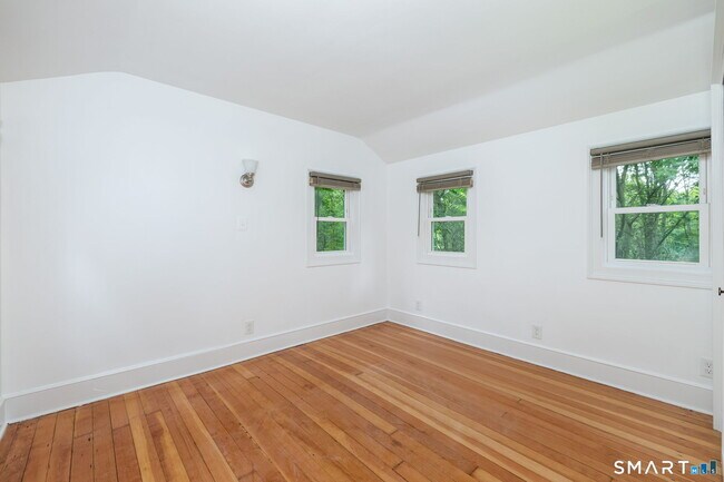 Building Photo - 400 Thomaston Rd