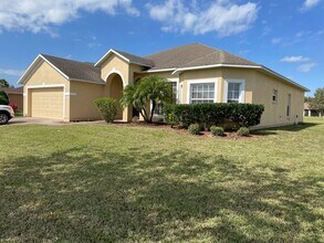 Building Photo - Great 3/2 floor plan