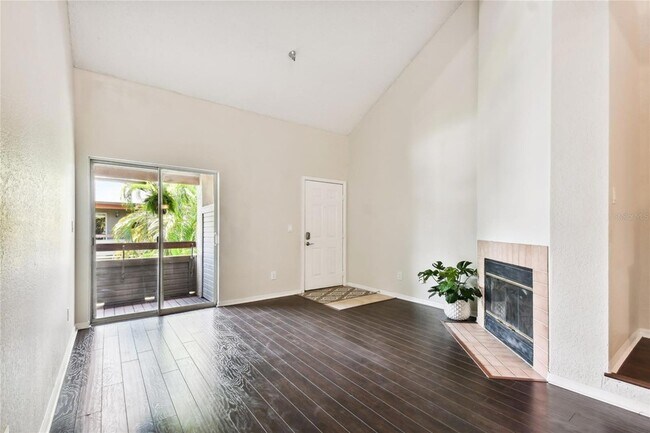 Building Photo - 10263 Gandy Blvd N