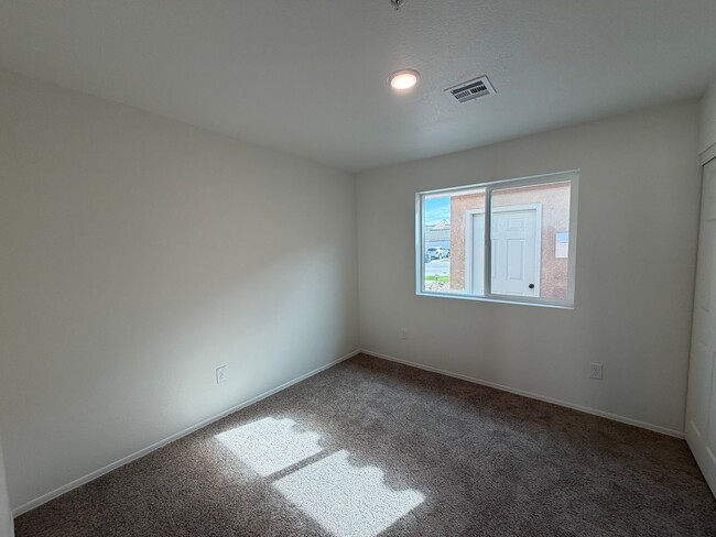 Building Photo - BRAND NEW TOWNHOME!