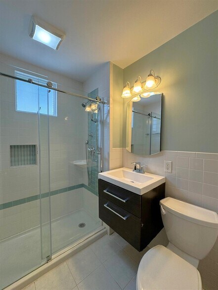 Building Photo - 9 Gordon St