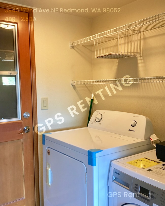 Building Photo - Bright & Beautiful Corner-Lot Home with La...