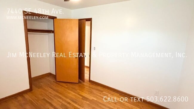 Building Photo - 7440 SE 48th Av