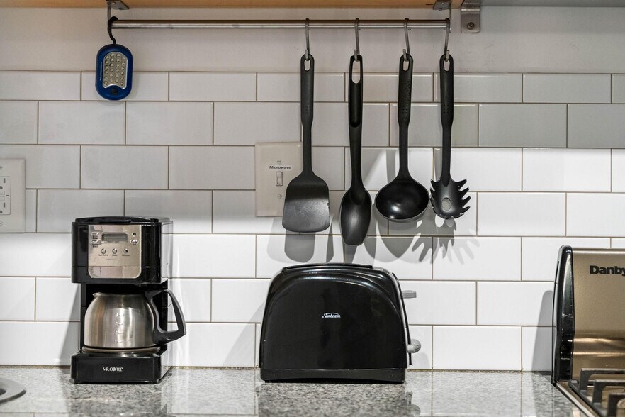 Building Photo - 47 5th St NW