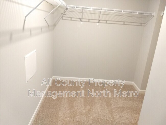 Building Photo - 6477 Crosscreek Ln