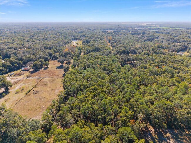 Building Photo - 18124 SW 75 Ave