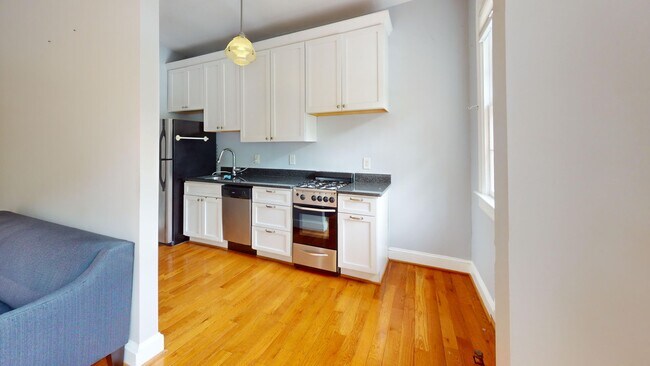 Building Photo - 2527 Q St NW