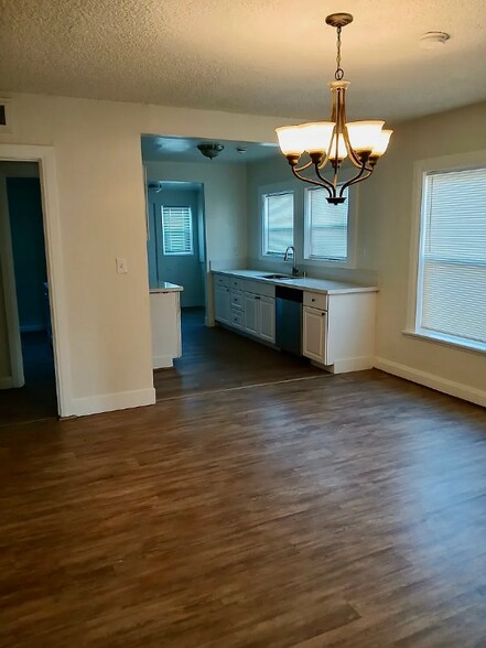 Building Photo - 2814 Park Way