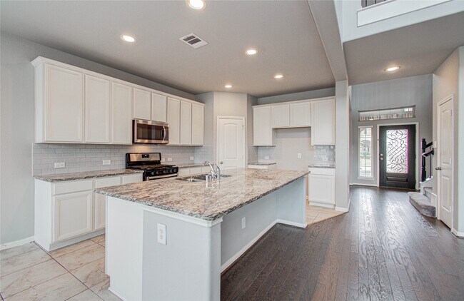 Building Photo - 24331 Kee Cresta Ct