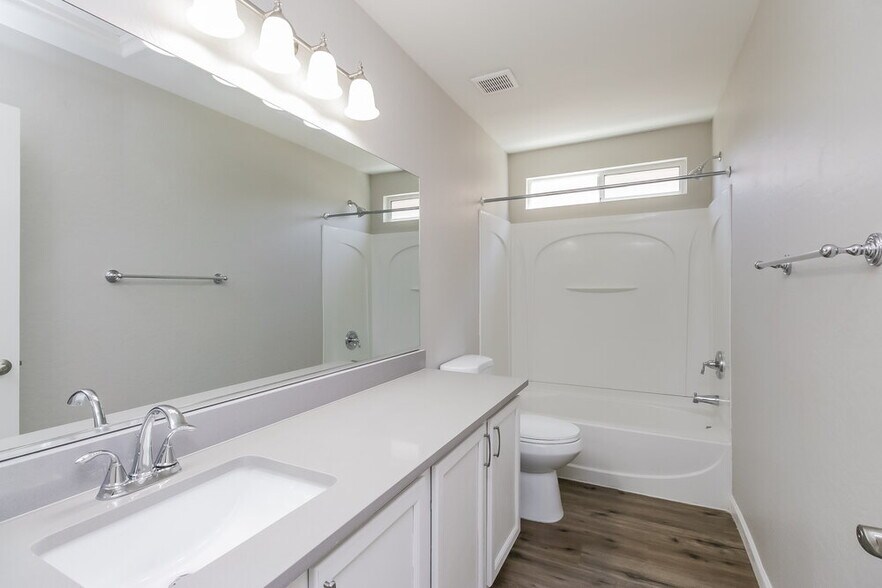 Building Photo - 4665 E Pinto Valley Rd