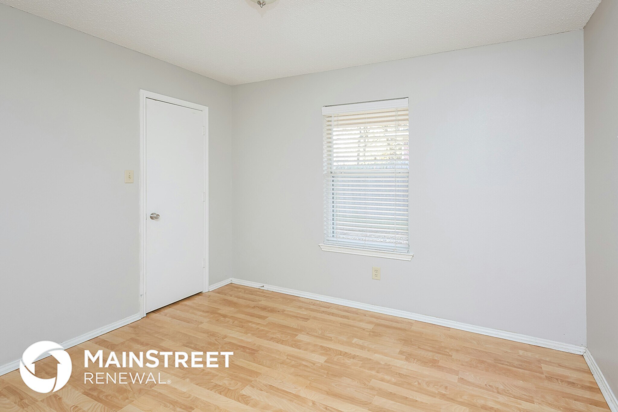 Building Photo - 1201 Glen Creek Dr