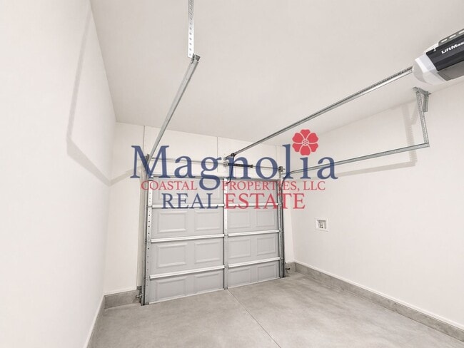 Building Photo - 3 Bedroom 2.5 Bathroom Townhome in Richmond Hill, GA