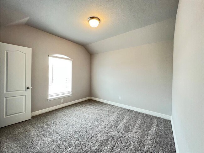 Building Photo - 3214 Aster Mdw Wy