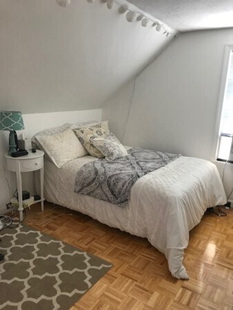 Building Photo - 145 Pearl St