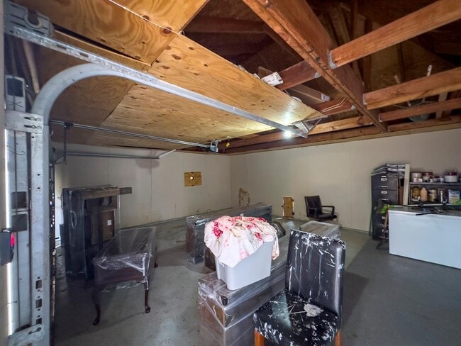 Building Photo - 16714 Colony Terrace Dr