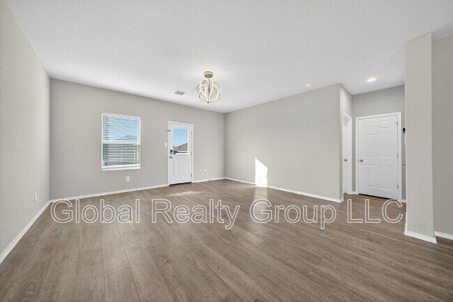 Building Photo - 10419 Lateleaf Oak