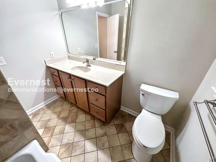 Building Photo - 1133 Wonder Ln