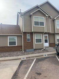 Building Photo - Two story 2 bedroom townhome