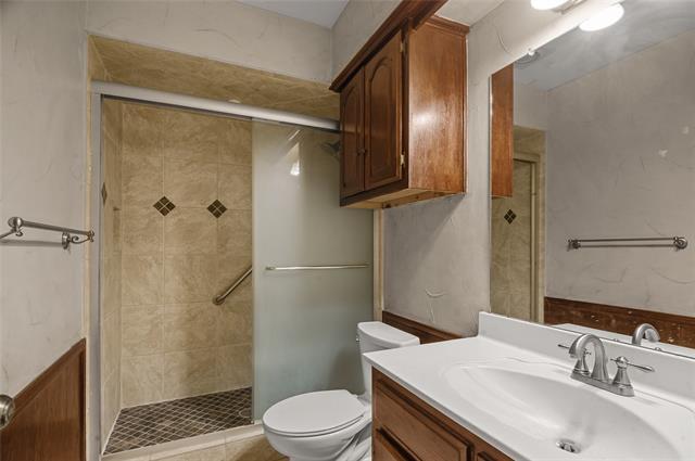 Building Photo - 2417 La Vida Pl