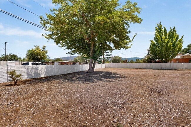 Building Photo - 824 Ortega Rd NW