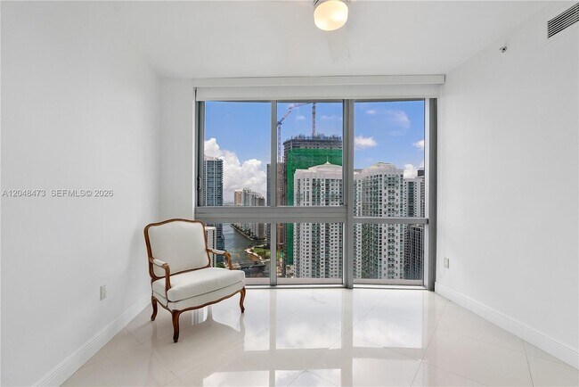 Building Photo - 350 S Miami Ave