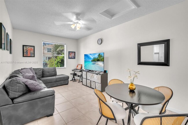 Building Photo - 871 NW 130th Ave