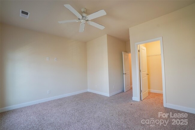 Building Photo - 6426 Hove Rd