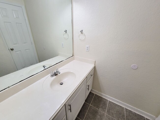 Building Photo - This is a cute 1 story 3 bedroom 2 bath of...
