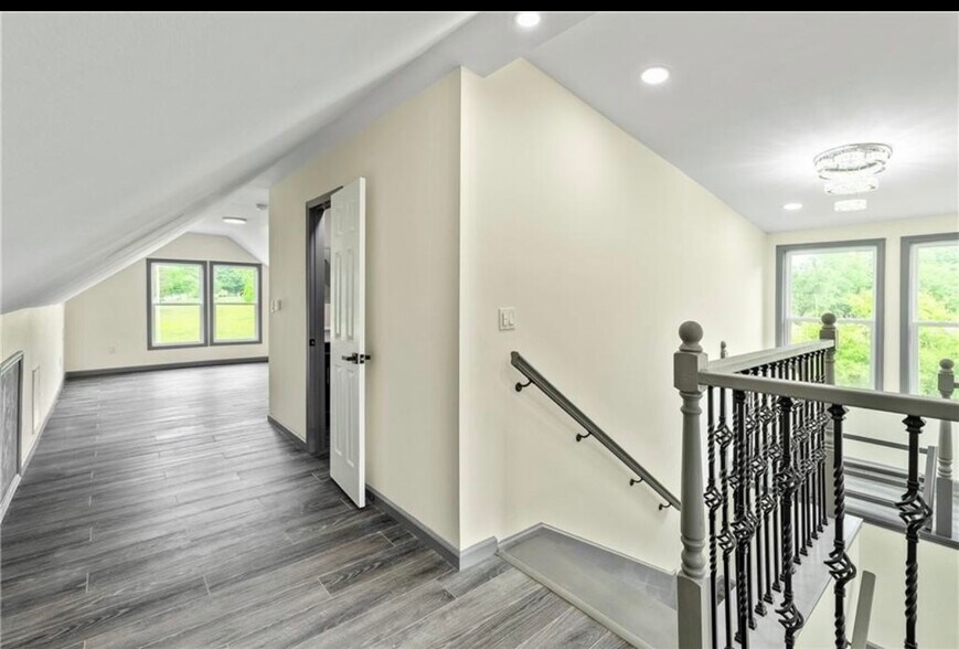 Building Photo - 4878 Youngs Mill Rd