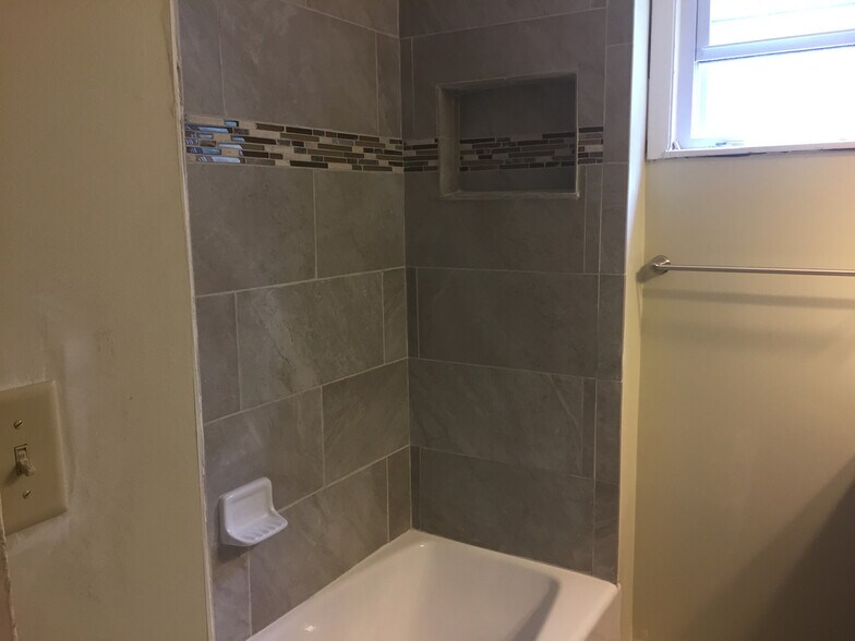 Building Photo - 940 Westcott St