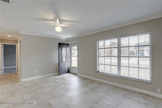 Building Photo - 866 Gilbert St