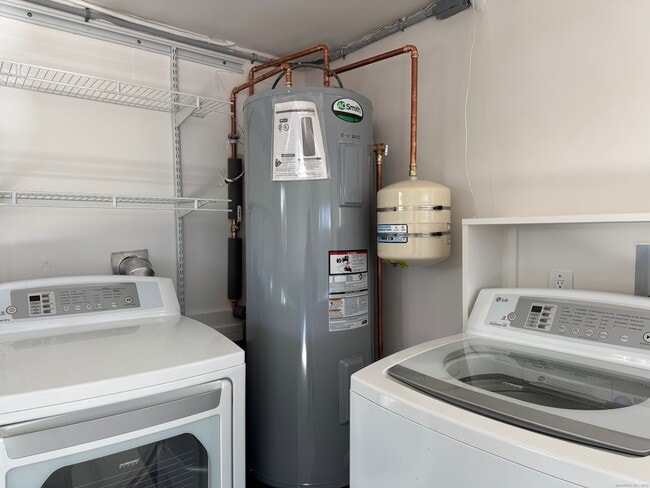 Building Photo - 15 Sunwich Rd