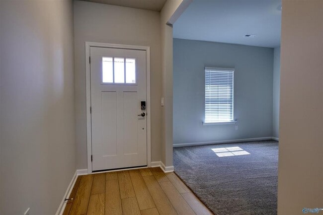 Building Photo - 244 Granby Ln