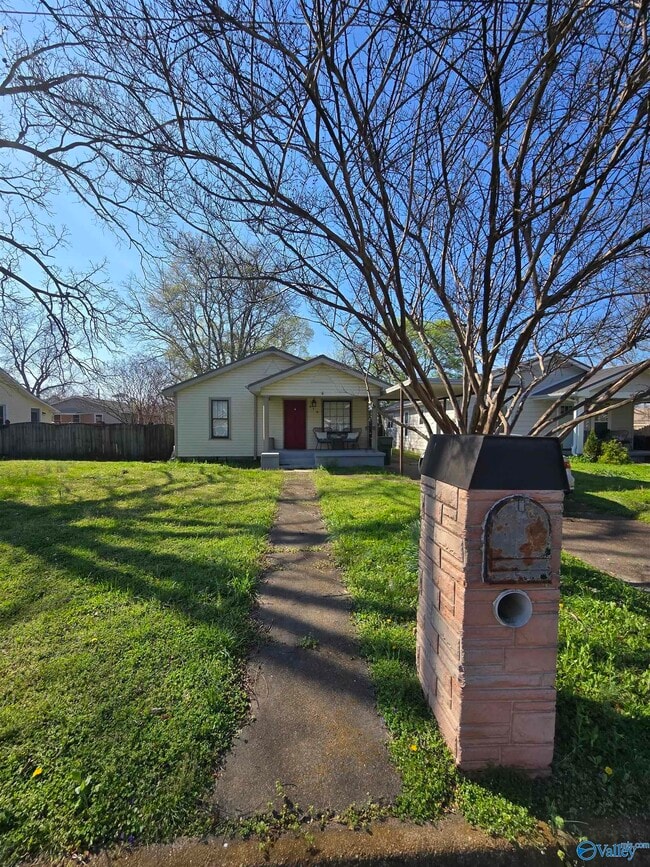 Building Photo - 410 McCullough Ave NE